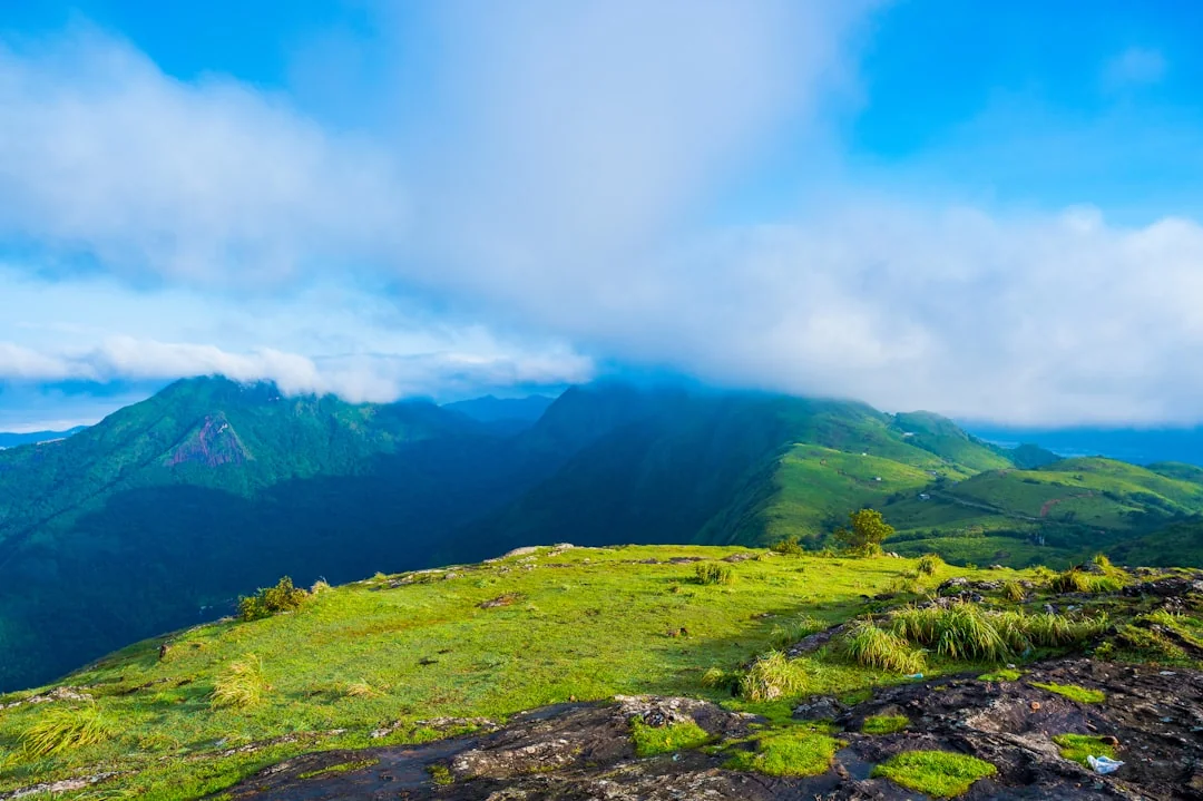 Ertiga taxi for families sightseeing in Vagamon